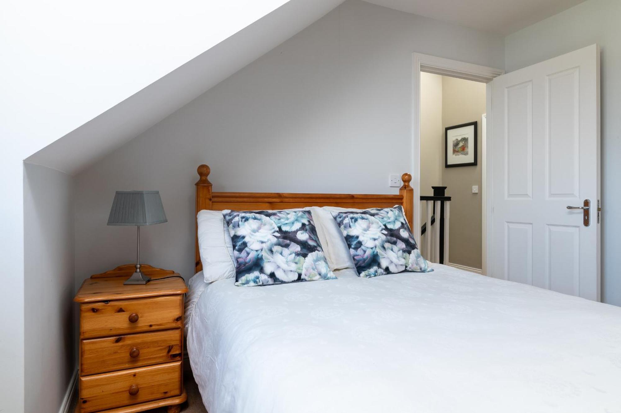 Shannonside - Stylish 5 Bed Marina Home & 40Ft Mooring Termonbarry 外观 照片