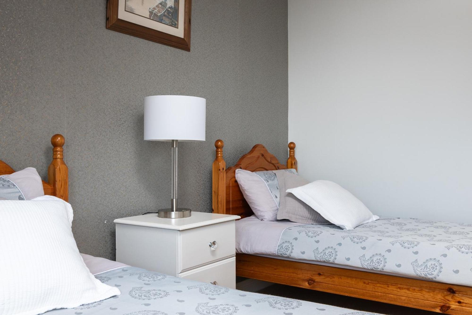 Shannonside - Stylish 5 Bed Marina Home & 40Ft Mooring Termonbarry 外观 照片